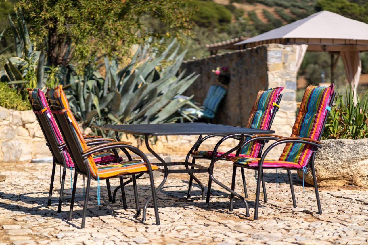 Hacienda La Buena Vida B&B En Appartementen Algarinejo Eksteriør bilde
