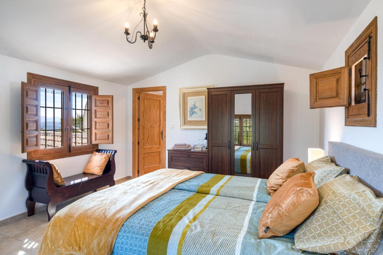 Hacienda La Buena Vida B&B En Appartementen Algarinejo Eksteriør bilde